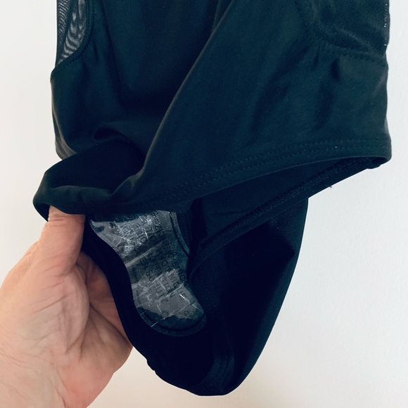 NWOT 1 pc black with mesh bathing suit - Picture 5 of 8